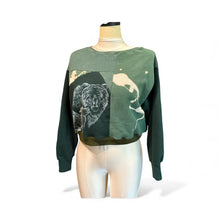 Load image into Gallery viewer, Cropped Bear patchwork medium