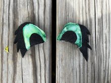 Load image into Gallery viewer, Clip in Bear ears