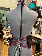 Load image into Gallery viewer, 3x Donut flower Halter Top