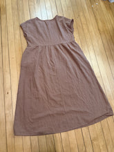 Load image into Gallery viewer, Bolted Linen Dress XL with pockets

