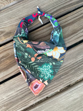 Load image into Gallery viewer, Patchwork bandana F geode
