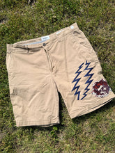 Load image into Gallery viewer, 34” Bertha bolt blocks shorts
