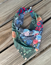 Load image into Gallery viewer, Patchwork Bandana E ferns &amp; snails
