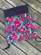 Load image into Gallery viewer, Skull &amp; Roses cinch skirt medium
