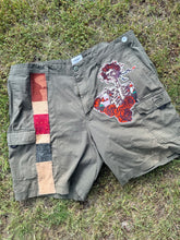 Load image into Gallery viewer, 42” Bertha Cargo shorts
