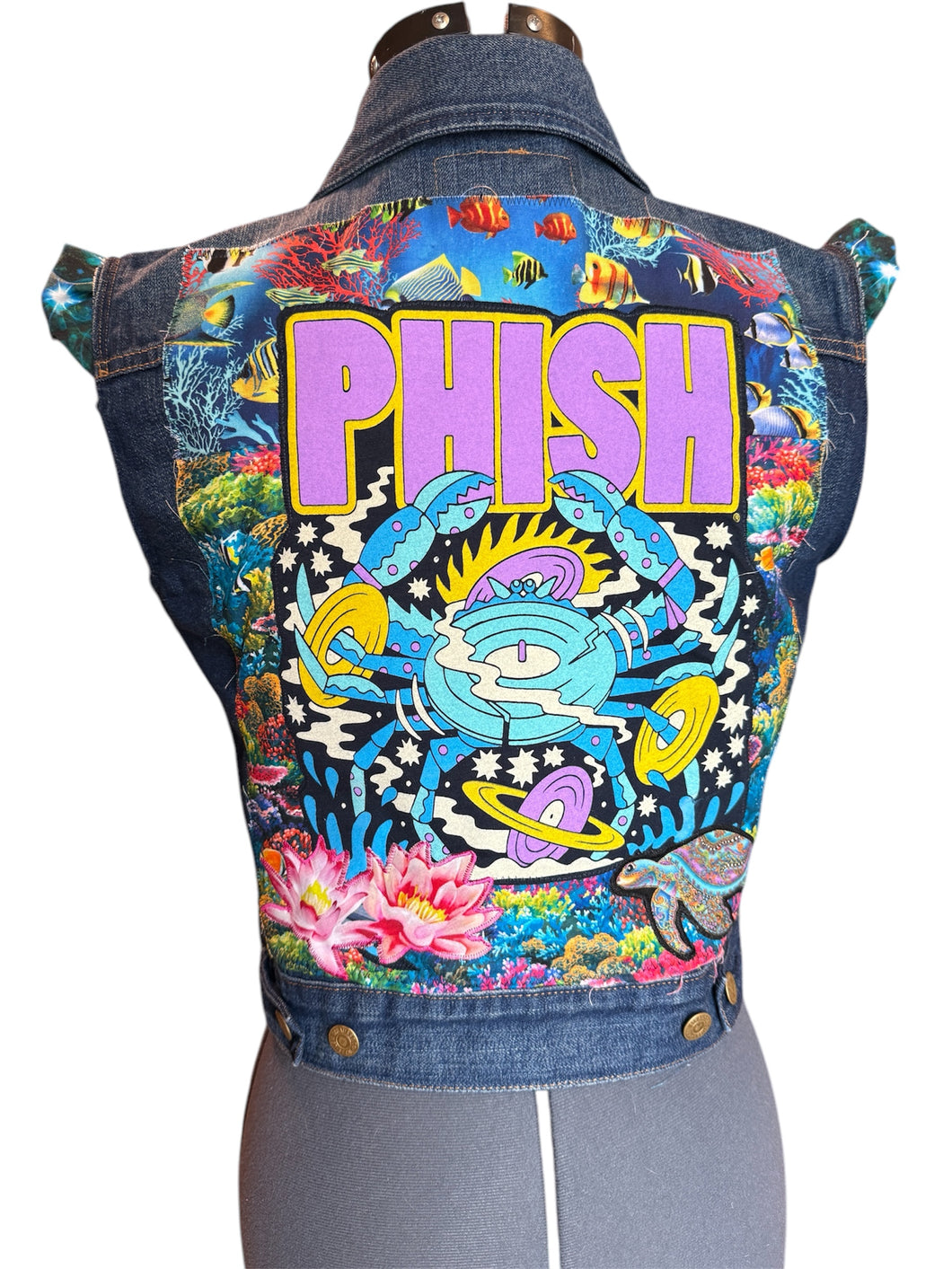 Phish Fish Vest medium