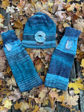 Load image into Gallery viewer, Witchy Beanie &amp; leg warmer set!
