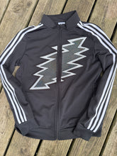 Load image into Gallery viewer, Lazy Lighting ladies medium Adidas Reclaim.
