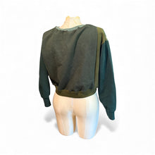 Load image into Gallery viewer, Cropped Bear patchwork medium
