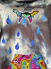 Load image into Gallery viewer, Rain bo hoodie medium
